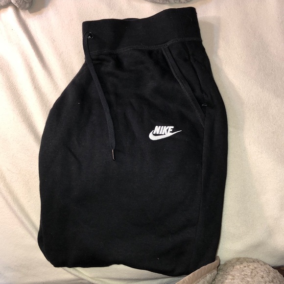 Nike Pants - Nike Joggers Nike Pants - Nike Joggers